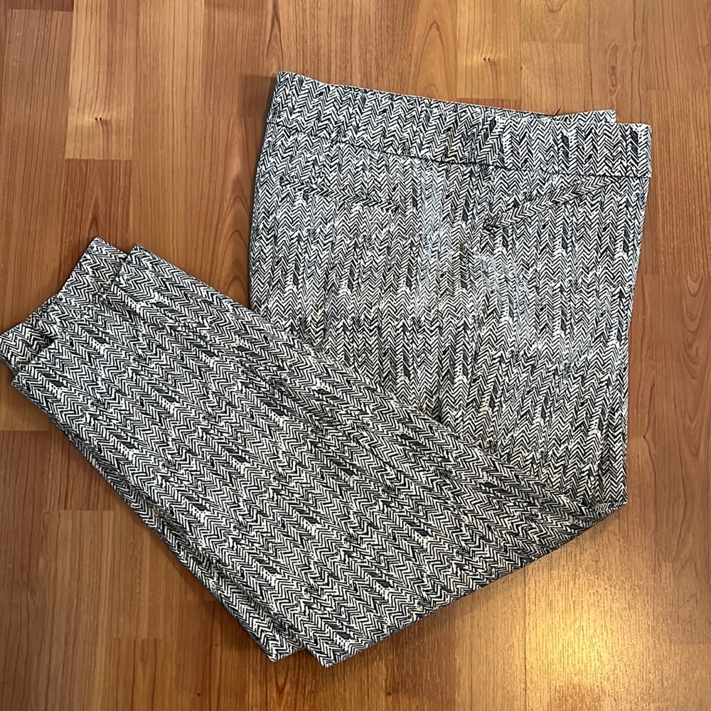 Dana Buchman Slimming 3/4 pants, size xl